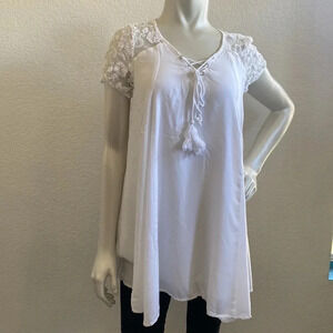 Sadie and Sage lace tie up dress Size Large
